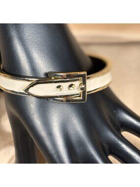 Enamel Buckle Hinged Cuff Bracelet Cream Off White Gold Tone A28